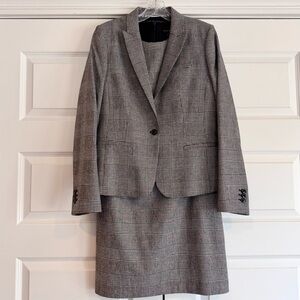 Banana Republic Women’s Plaid Blazer and Short-Sleeved Shift Dress